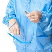 工作服中的防靜電原理是什么？
